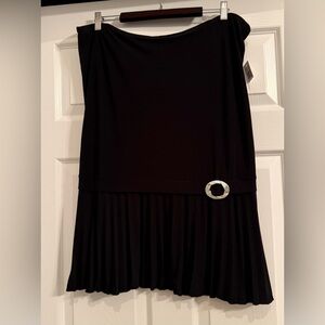 Beautiful Fashion One black dressy skirt. Size 3XL. New with tag.